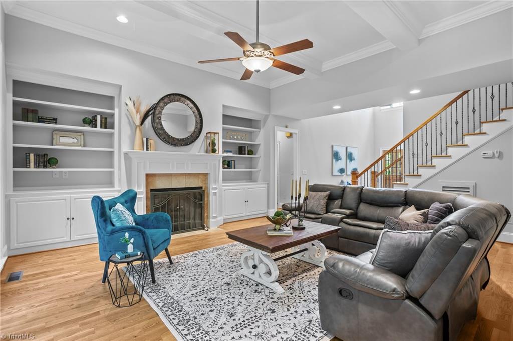 6101 Bar Court Oak Ridge, NC 27310 - Photo 5 of 49