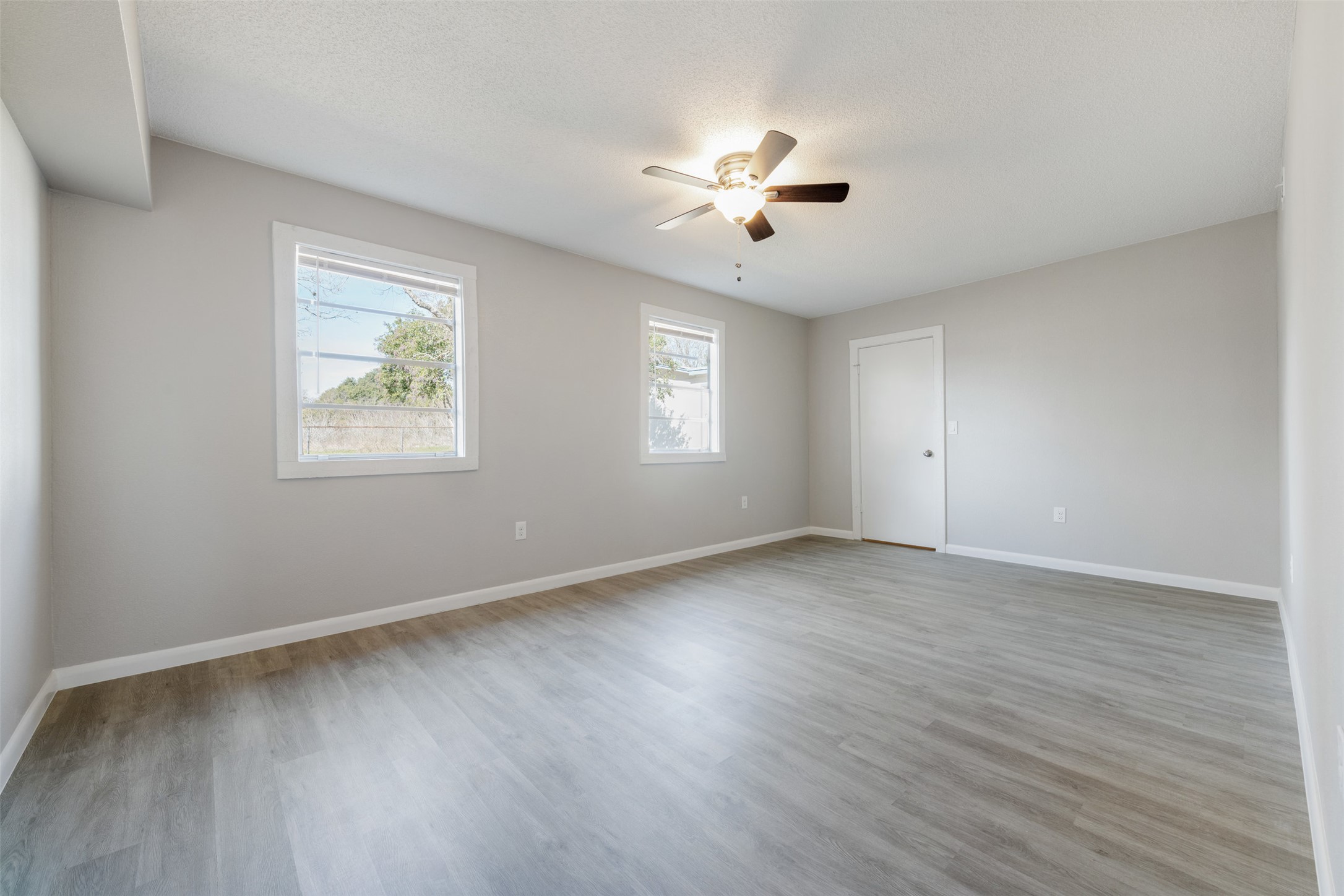 4806 Pecan Springs Road Austin, TX 78723 - Photo 22 of 40 Photos taken over recent years during vacancy; interior and exterior updates possible.