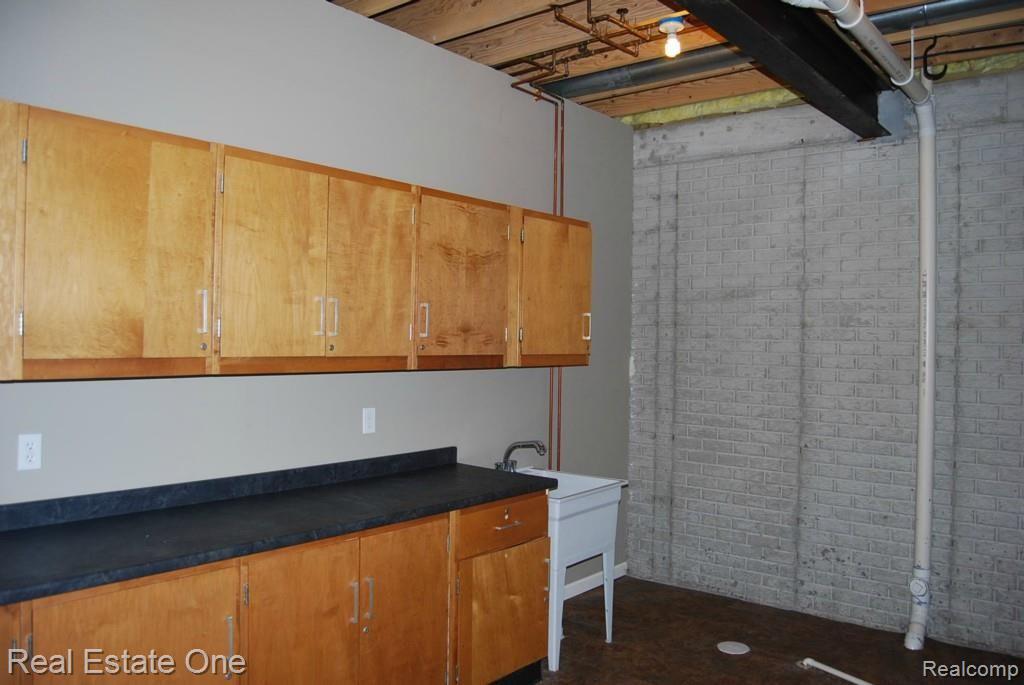 658 West Bluff Court Rochester, MI 48307 - Photo 13 of 13 DSC_0767.jpg