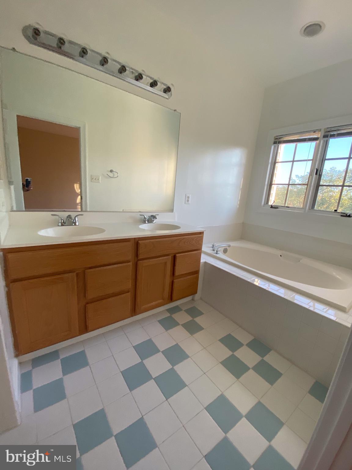 6284 Levi Court Springfield, VA 22150 - Photo 26 of 48