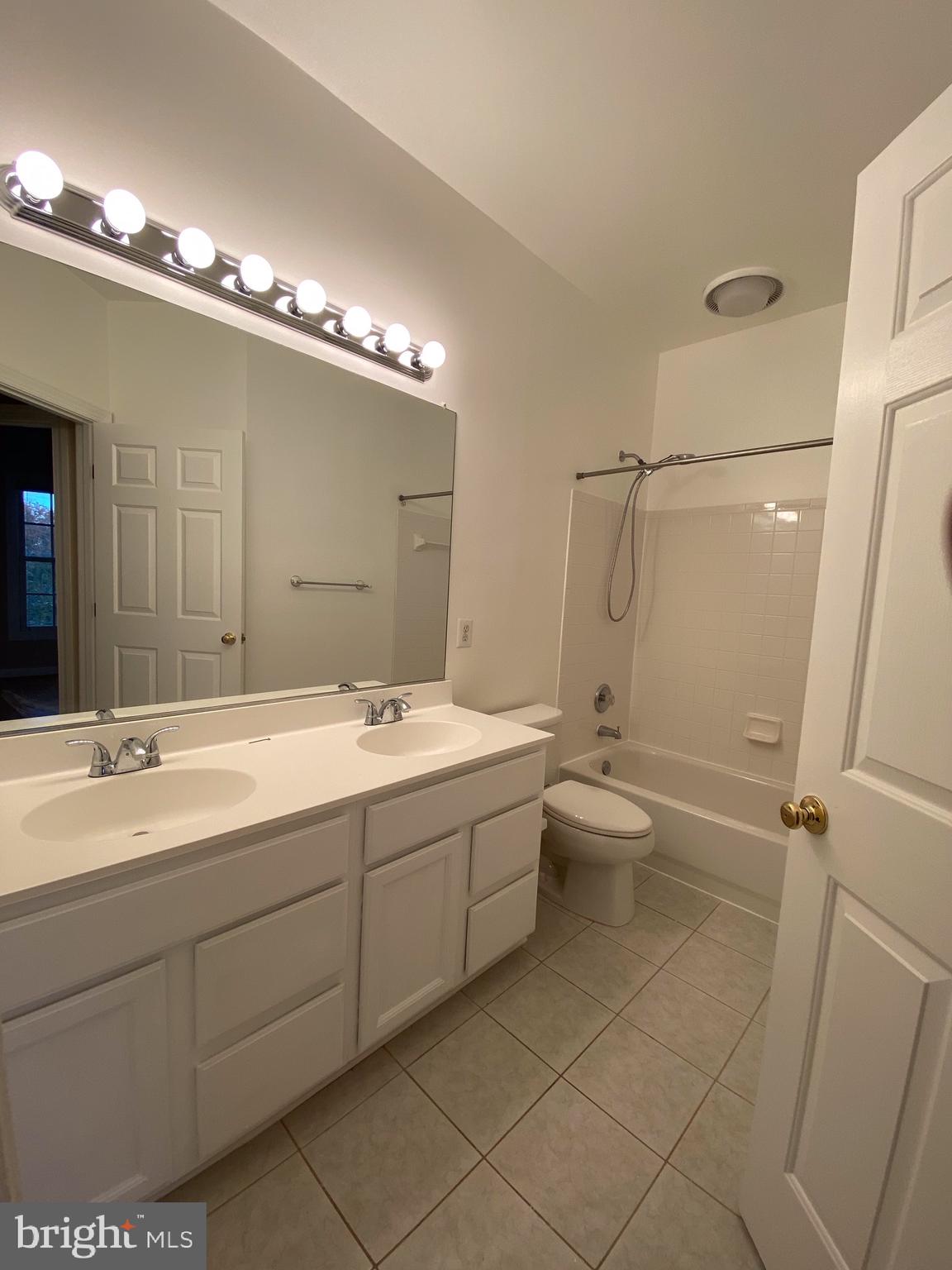 6284 Levi Court Springfield, VA 22150 - Photo 28 of 48