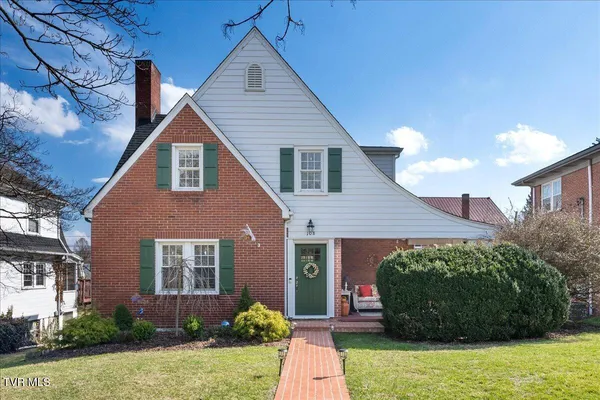 $629,900 | 108 West Vly Street, Abingdon, VA 24210