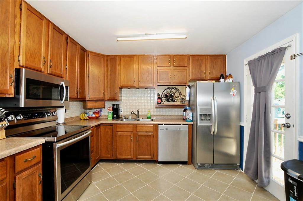 1043 Ridgetop Drive Greenwood, IN 46142 - Photo 16 of 45 Gallery Image 16