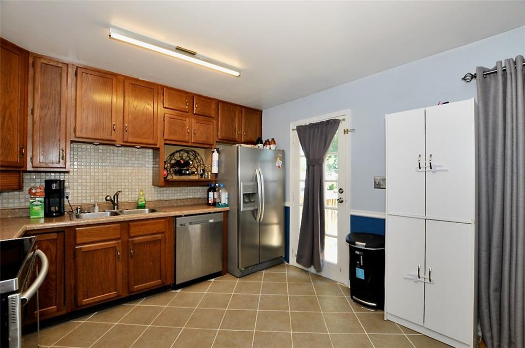1043 Ridgetop Drive Greenwood, IN 46142 - Photo 17 of 45 Gallery Image 17