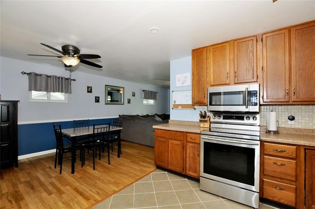 1043 Ridgetop Drive Greenwood, IN 46142 - Photo 18 of 45 Gallery Image 18