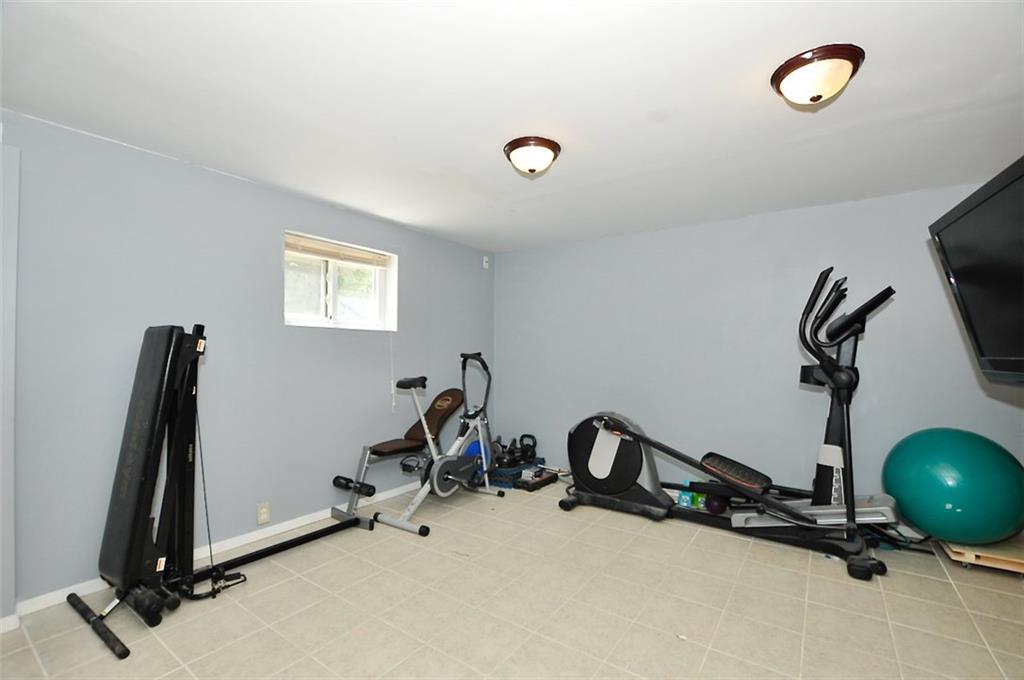 1043 Ridgetop Drive Greenwood, IN 46142 - Photo 33 of 45 Gallery Image 33