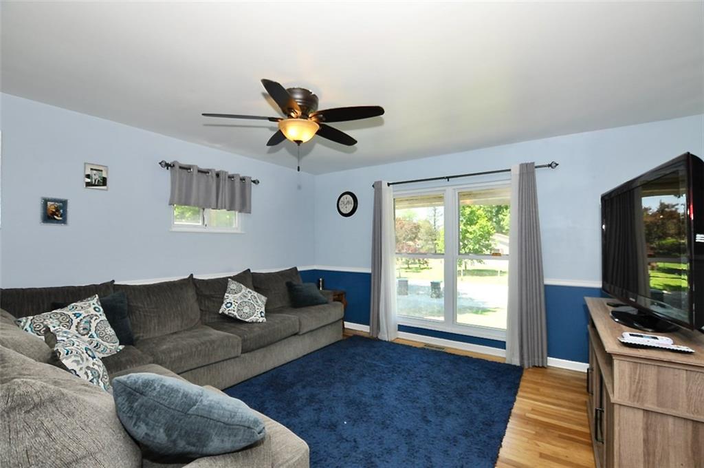 1043 Ridgetop Drive Greenwood, IN 46142 - Photo 5 of 45 Gallery Image 5