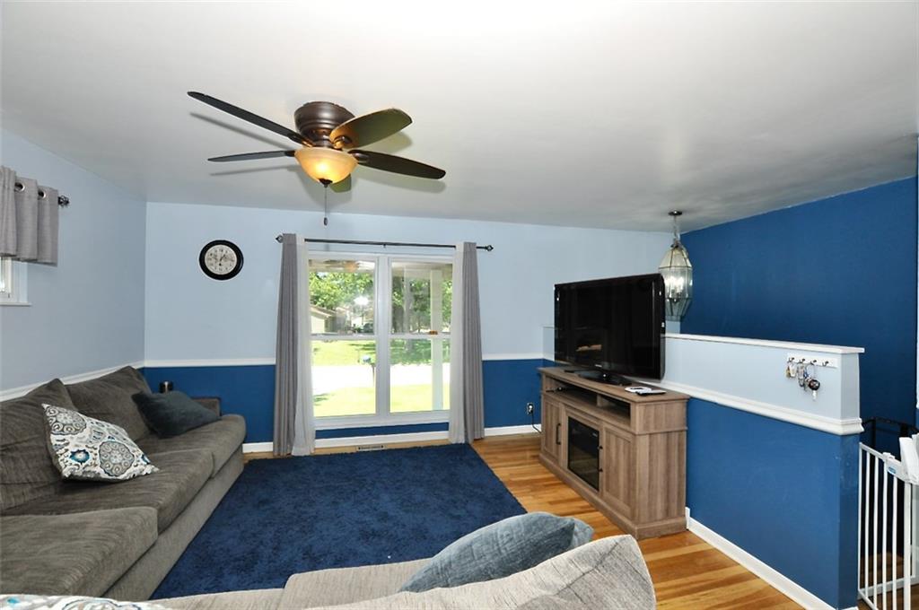 1043 Ridgetop Drive Greenwood, IN 46142 - Photo 6 of 45 Gallery Image 6