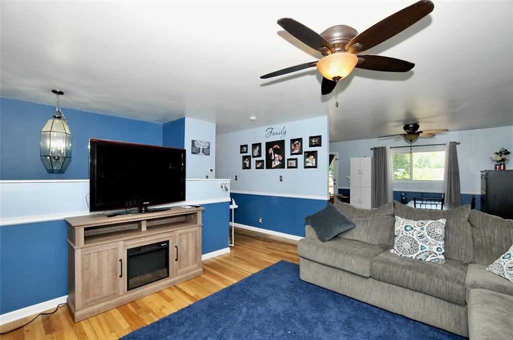 1043 Ridgetop Drive Greenwood, IN 46142 - Photo 9 of 45 Gallery Image 9