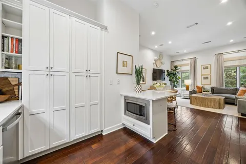 $620,000 | 3210 Carlisle Street, Unit 48, Dallas, TX 75204