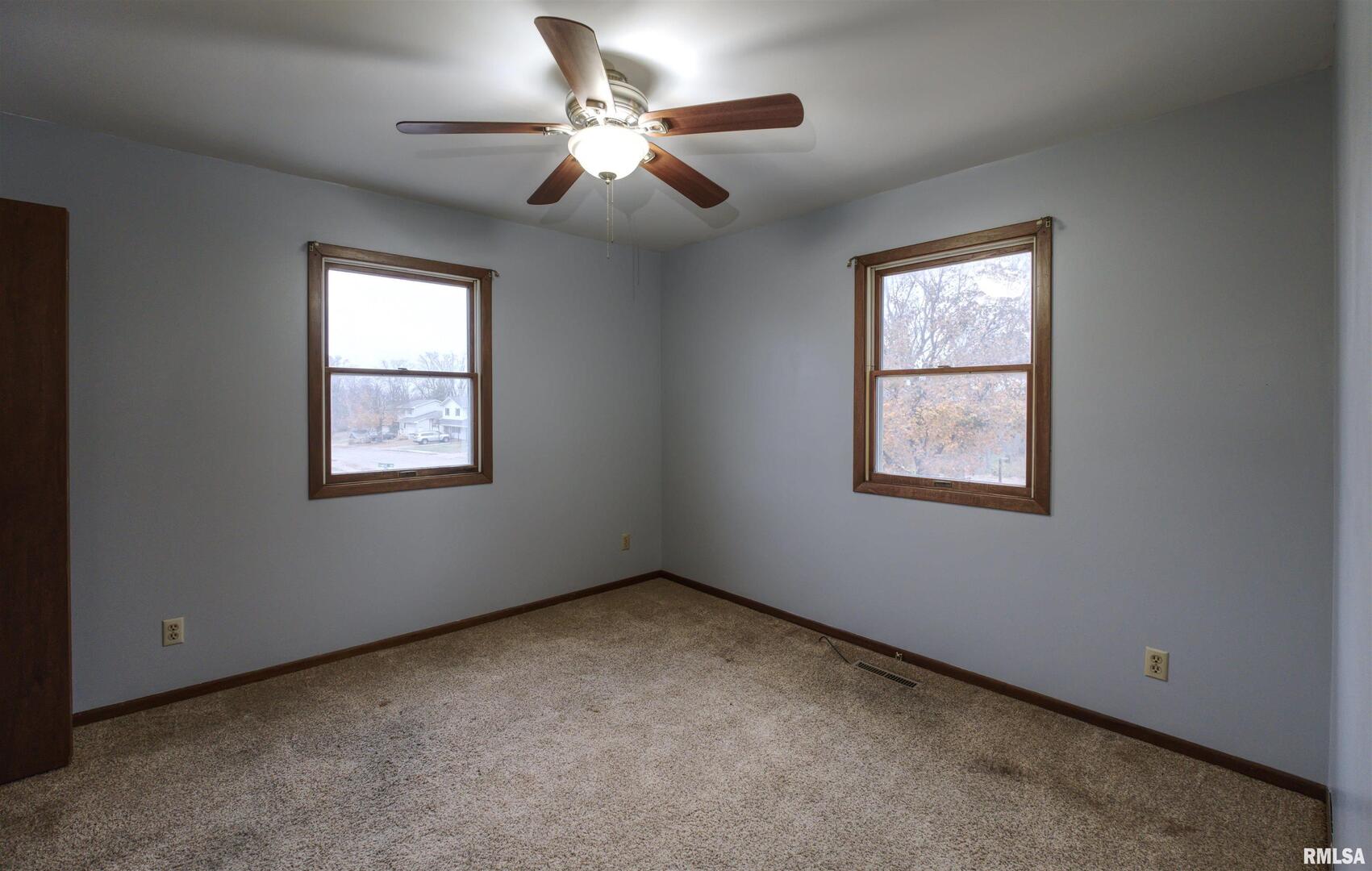716 Tower Road Clinton, IA 52732 - Photo 17 of 24 Gallery Image 17