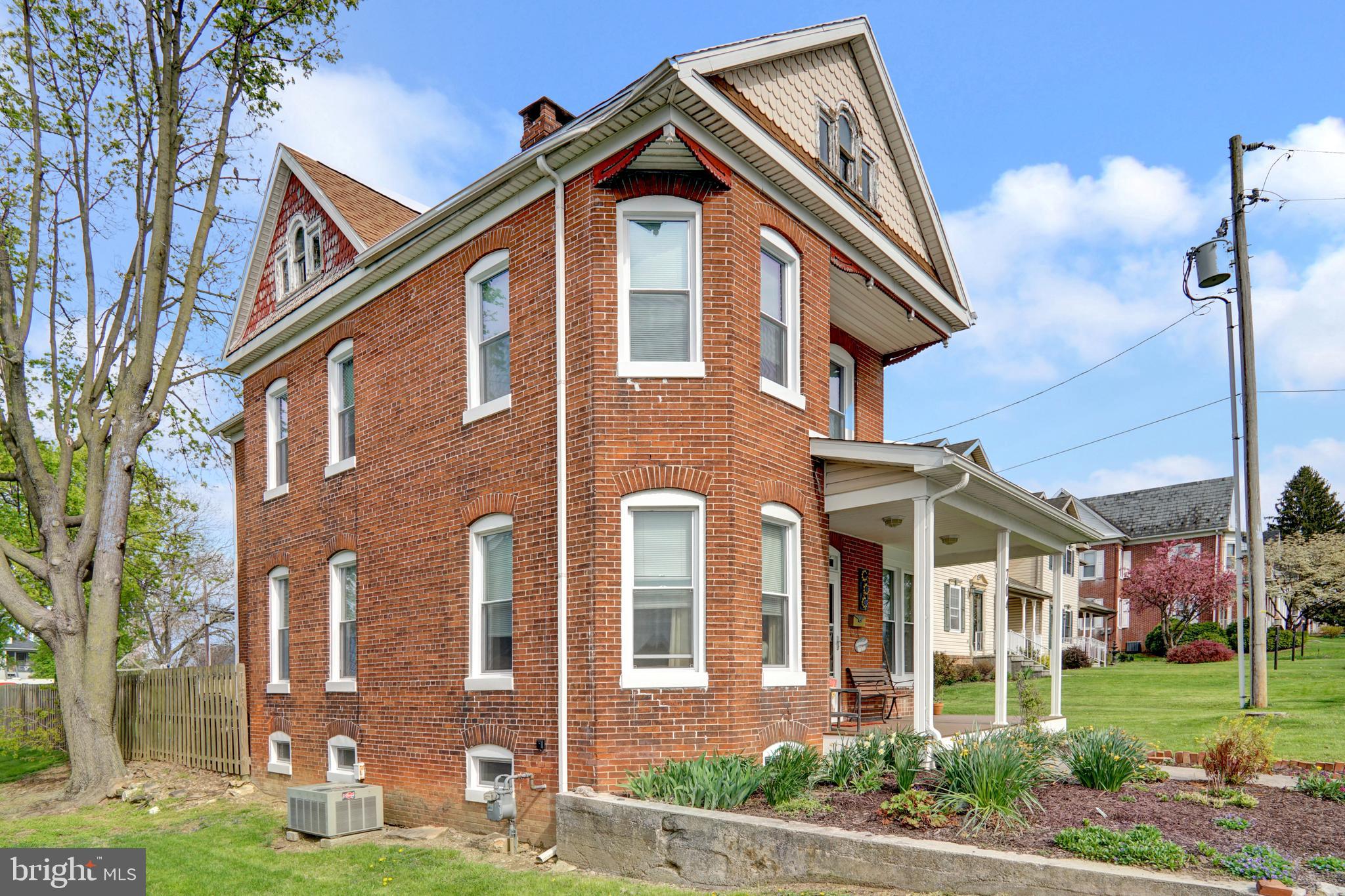 704 Baltimore Street Hanover, PA 17331 - Photo 2 of 24 Gallery Image 2