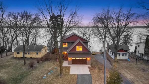 $1,195,000 | 9823 103rd Street Northwest, Annandale, MN 55302