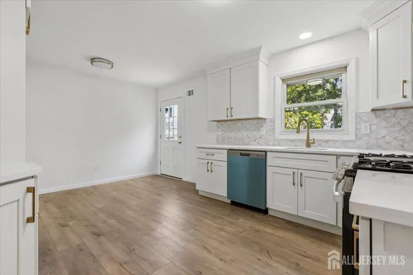 $3,800 | 38 Lincoln Avenue, Colonia, NJ 07067