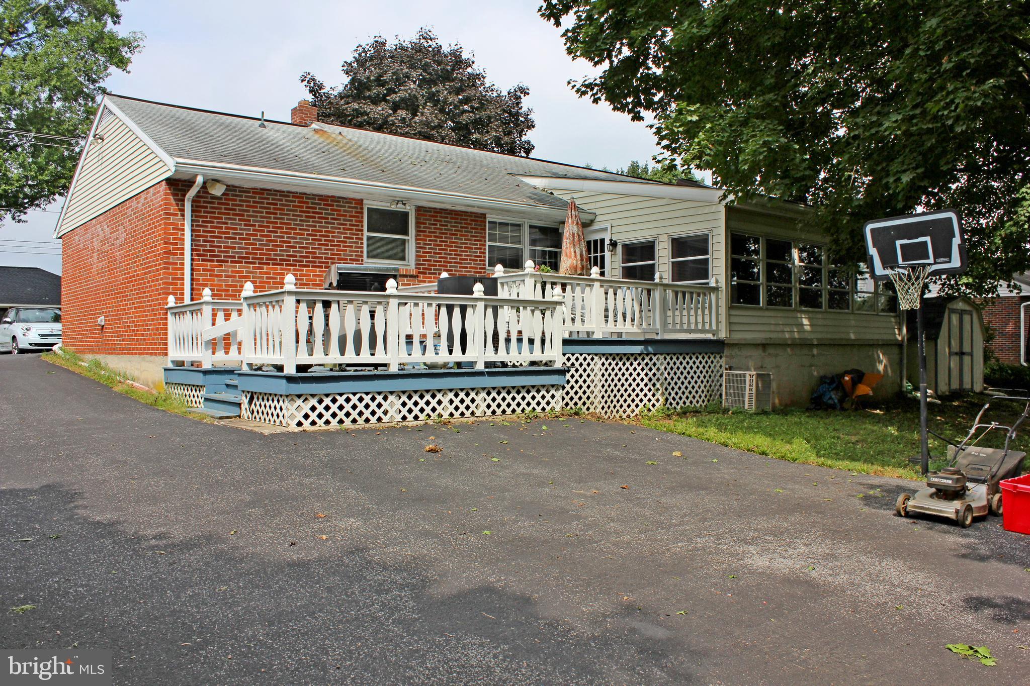324 Owl Hill Road Lititz, PA 17543 - Photo 2 of 33