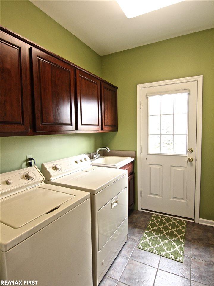 430 Wedington Court Rochester, MI 48307 - Photo 14 of 42