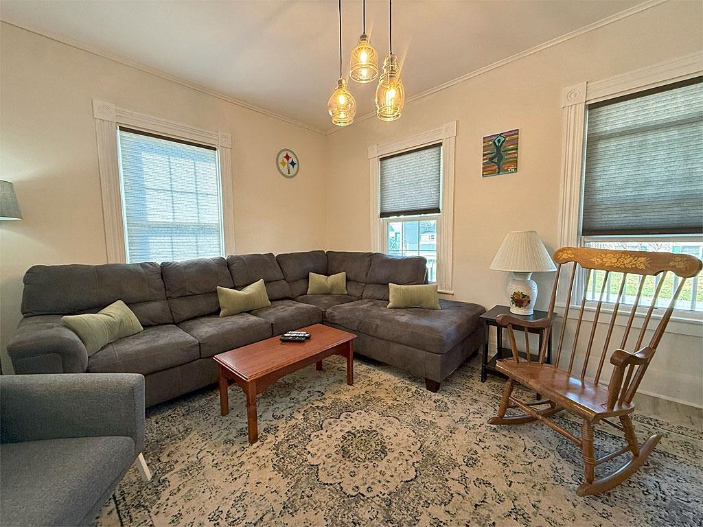 102 Brown Street Rutland, VT 05701 - Photo 5 of 33