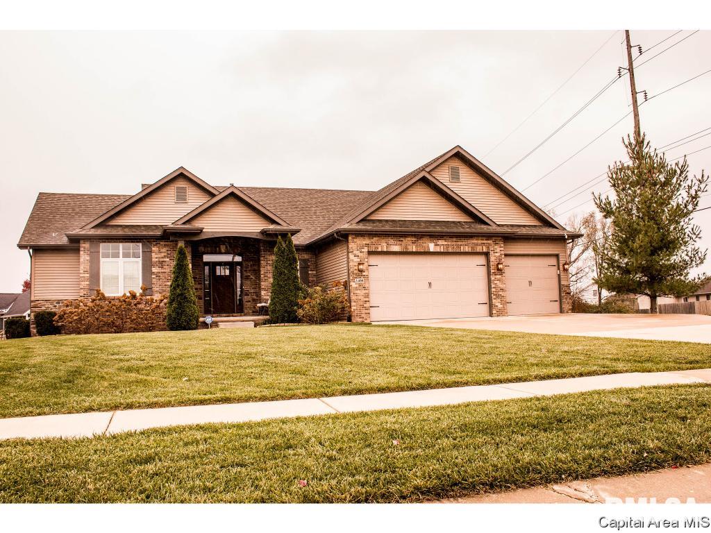1400 Lake Pointe Court Springfield, IL 62712 - Photo 1 of 36 Gallery Image 1