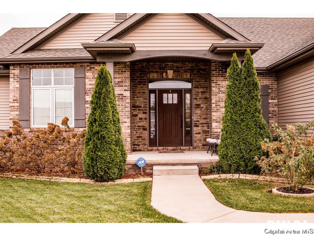 1400 Lake Pointe Court Springfield, IL 62712 - Photo 2 of 36 Gallery Image 2