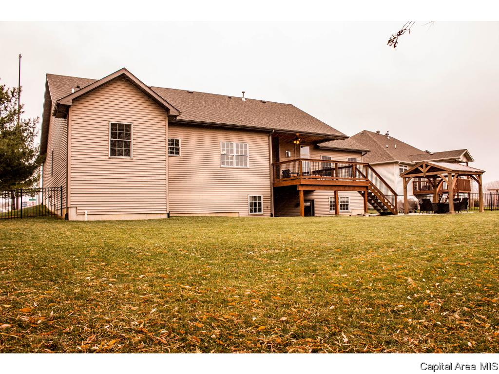 1400 Lake Pointe Court Springfield, IL 62712 - Photo 23 of 36 Gallery Image 23