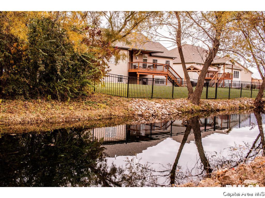 1400 Lake Pointe Court Springfield, IL 62712 - Photo 26 of 36 Gallery Image 26
