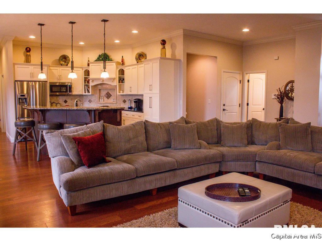 1400 Lake Pointe Court Springfield, IL 62712 - Photo 5 of 36 Gallery Image 5
