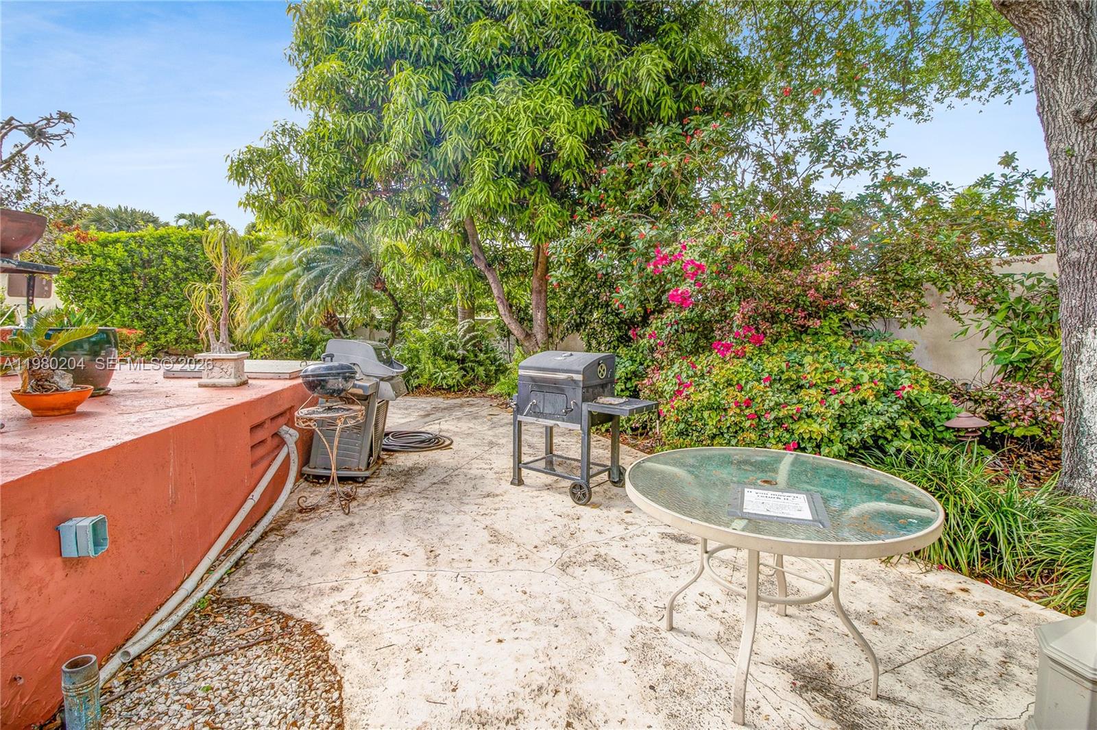 255 West 24th Street, Unit 107 Miami Beach, FL 33140 - Photo 23 of 29