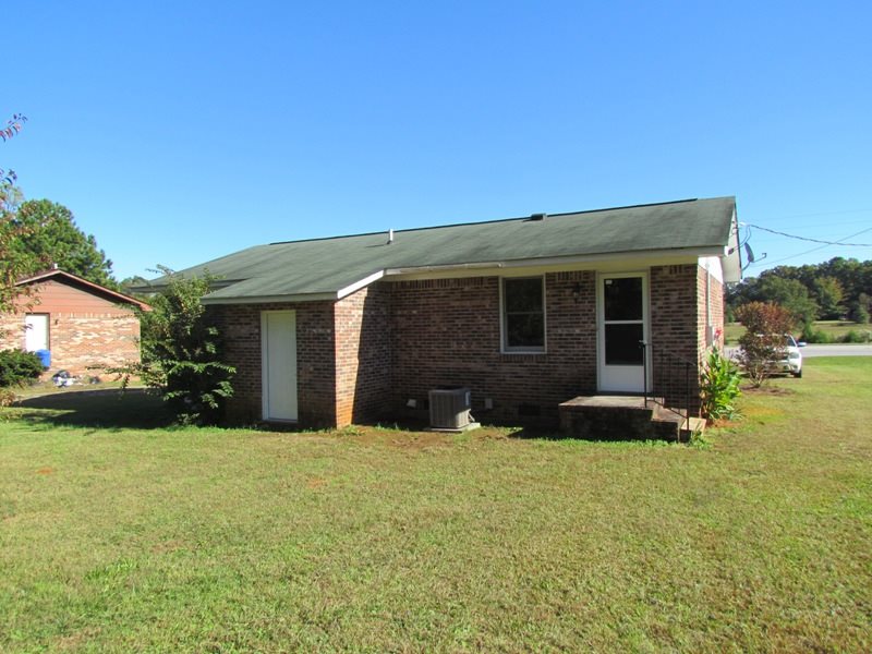 3356 Highway 72 Clinton, SC 29325 - Photo 11 of 13 Gallery Image 11