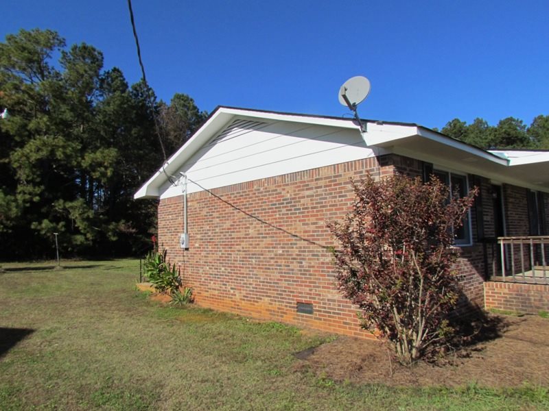 3356 Highway 72 Clinton, SC 29325 - Photo 13 of 13 Gallery Image 13