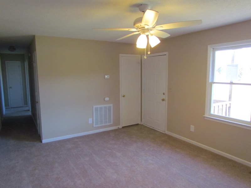 3356 Highway 72 Clinton, SC 29325 - Photo 2 of 13 Gallery Image 2