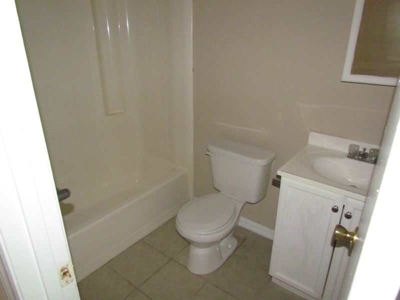 3356 Highway 72 Clinton, SC 29325 - Photo 9 of 13 Gallery Image 9