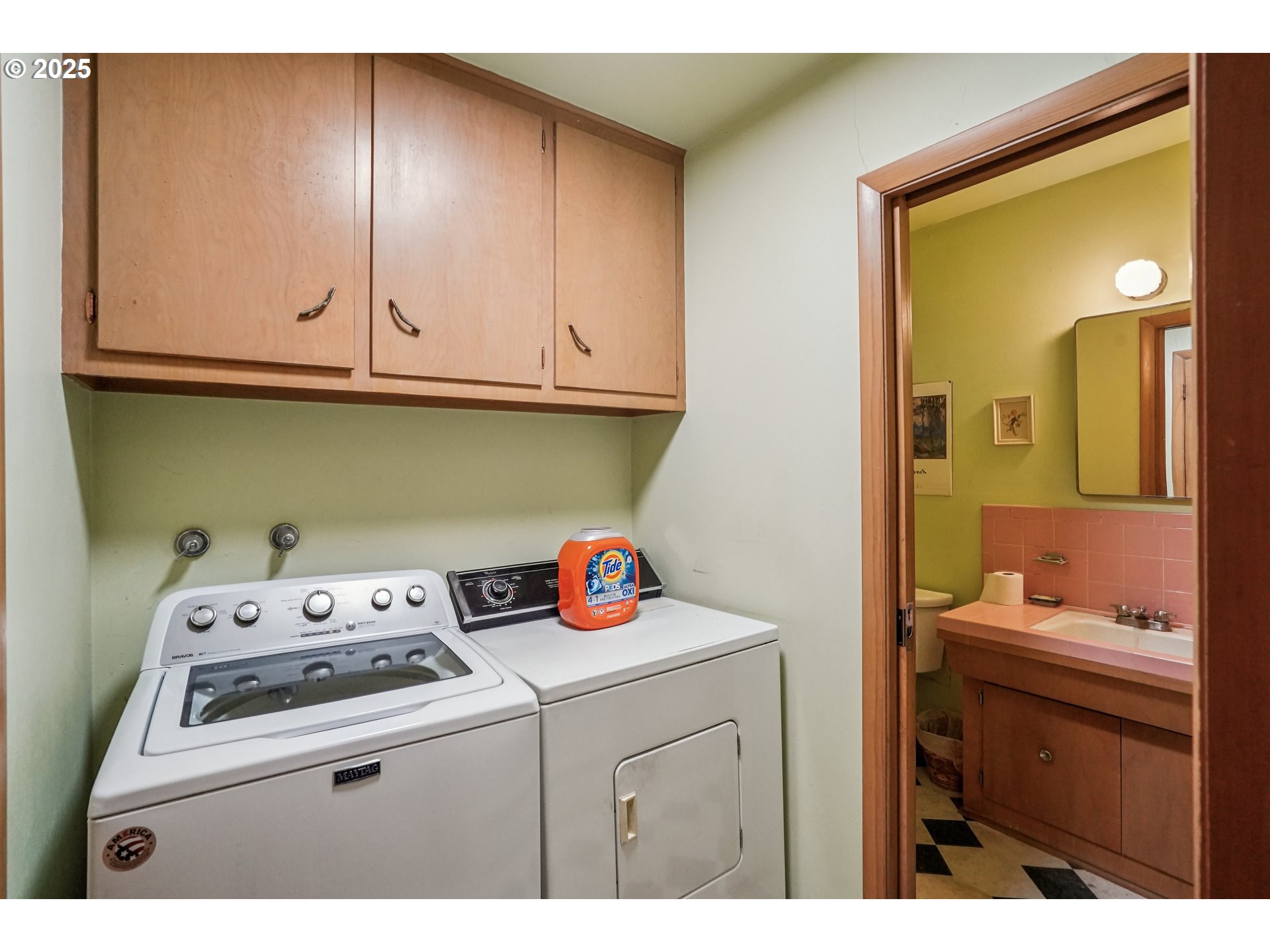 18365 Southwest Rosa Road Beaverton, OR 97078 - Photo 12 of 26 Gallery Image 12