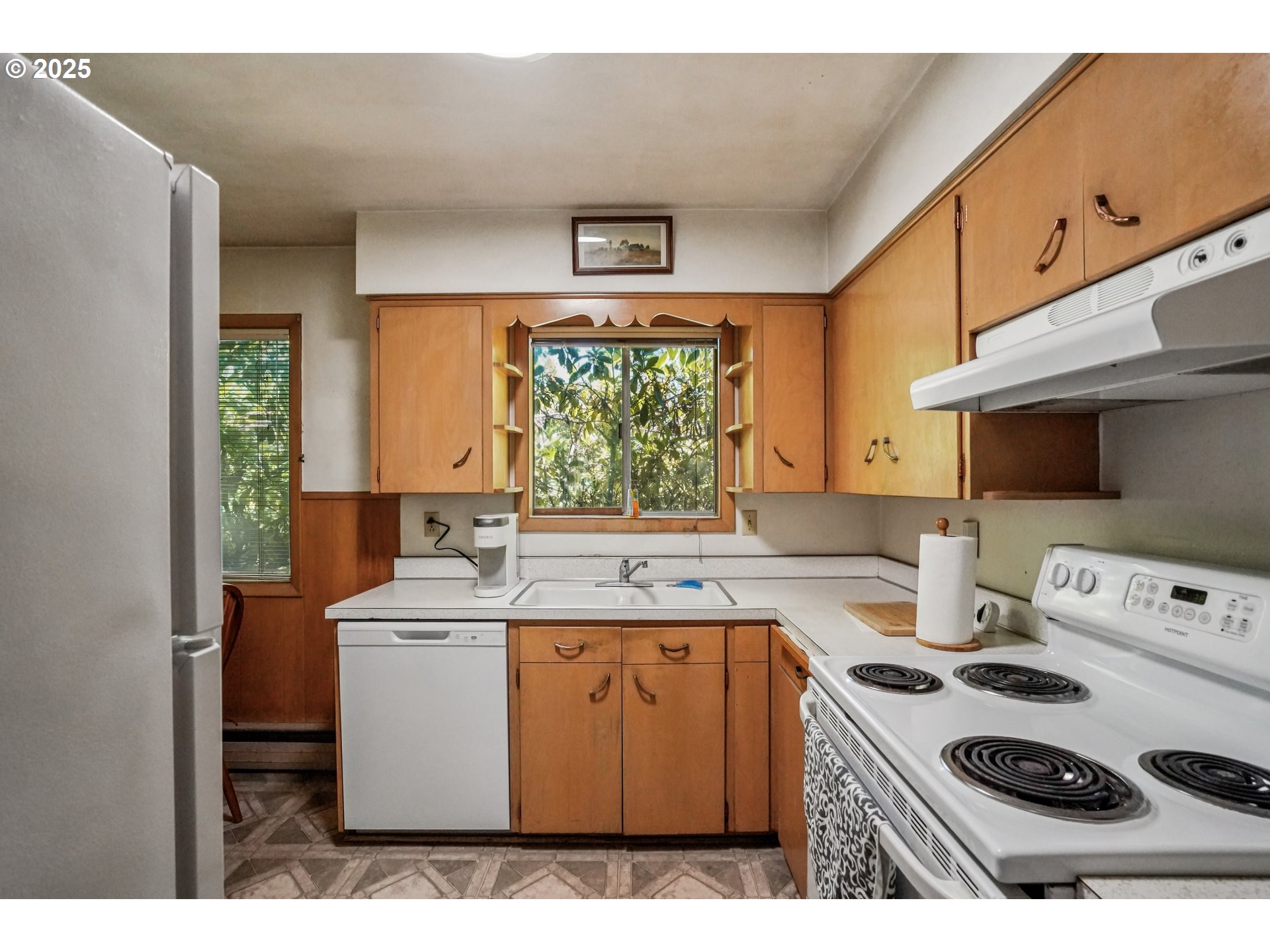 18365 Southwest Rosa Road Beaverton, OR 97078 - Photo 15 of 26 Gallery Image 15