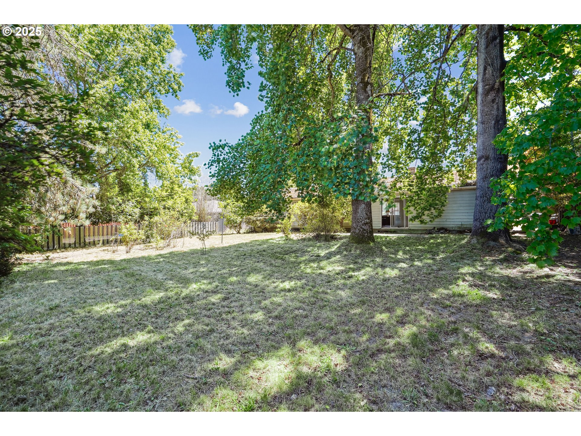 18365 Southwest Rosa Road Beaverton, OR 97078 - Photo 22 of 26 Gallery Image 22
