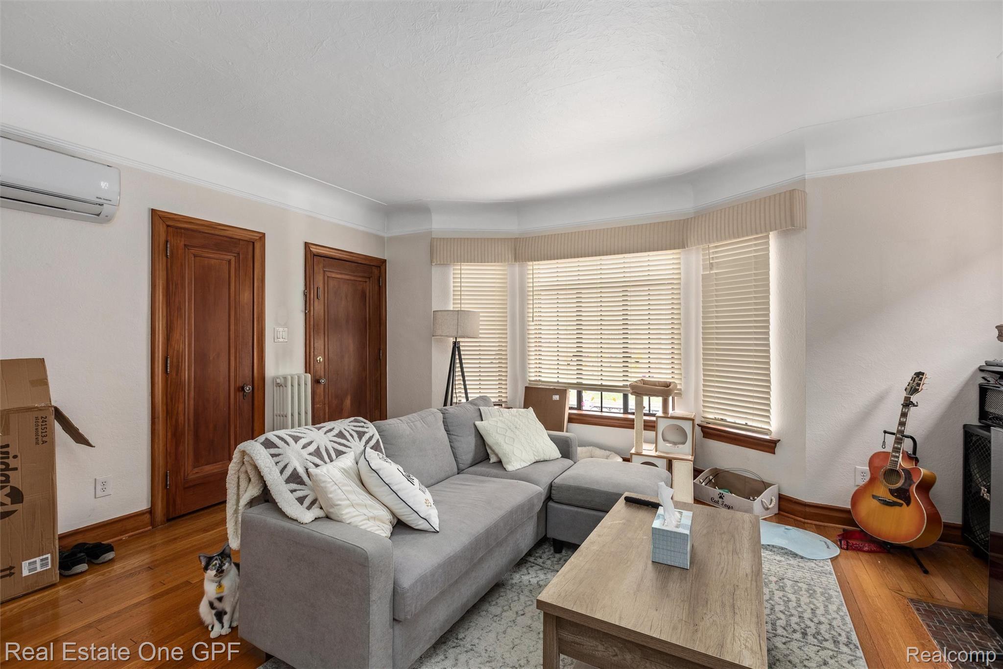 873 Nottingham Road, Unit 875 Grosse Pointe, MI 48230 - Photo 4 of 39 06-873 Nottingham, Grosse Pointe Park, MI, 482300001.jpg