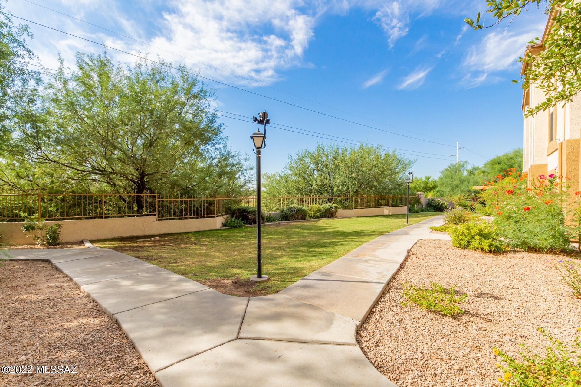 2550 East River Road, Unit 16103 Tucson, AZ 85718 - Photo 21 of 23