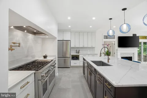 $2,850,000 | 7835 Hampden Lane, Bethesda, MD 20814