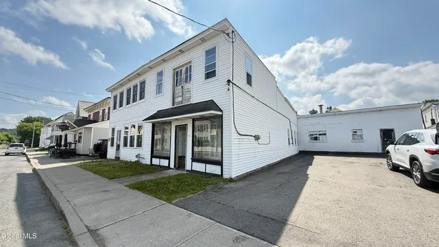 $120,000 | 55 Broad Street, Amsterdam, NY 12010