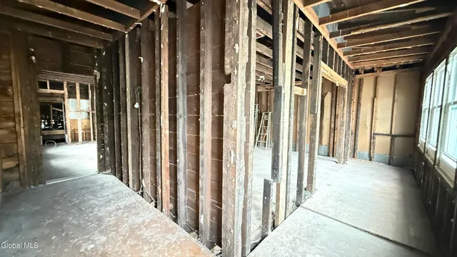 $120,000 | 55 Broad Street, Amsterdam, NY 12010