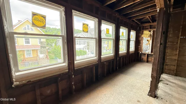 $120,000 | 55 Broad Street, Amsterdam, NY 12010