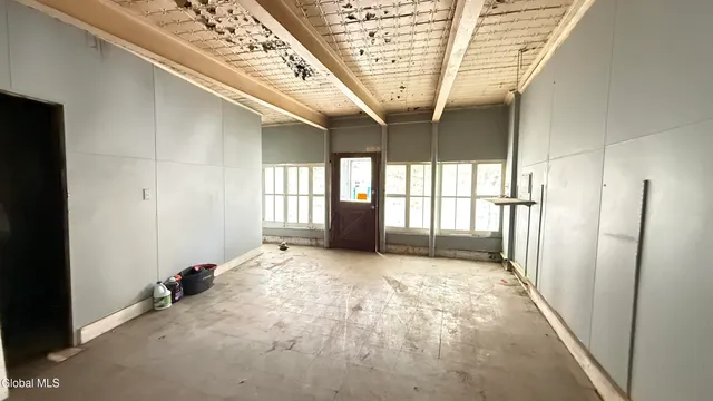 $120,000 | 55 Broad Street, Amsterdam, NY 12010