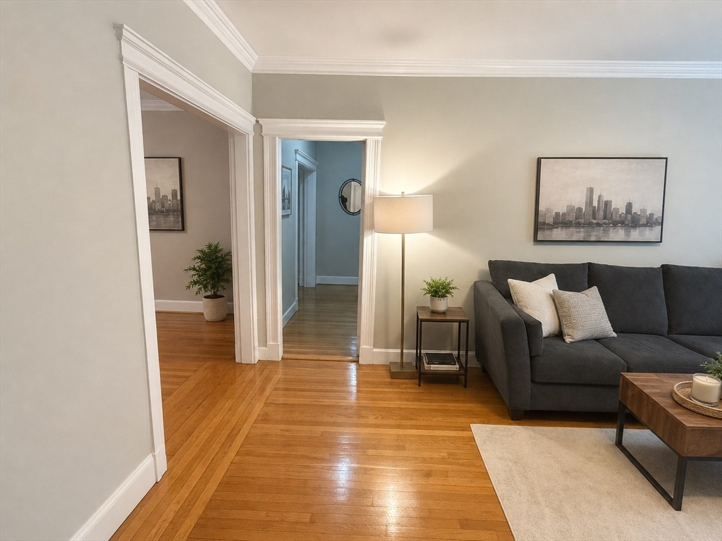 32 Summit Avenue, Unit 5 Brookline, MA 02446 - Photo 2 of 9