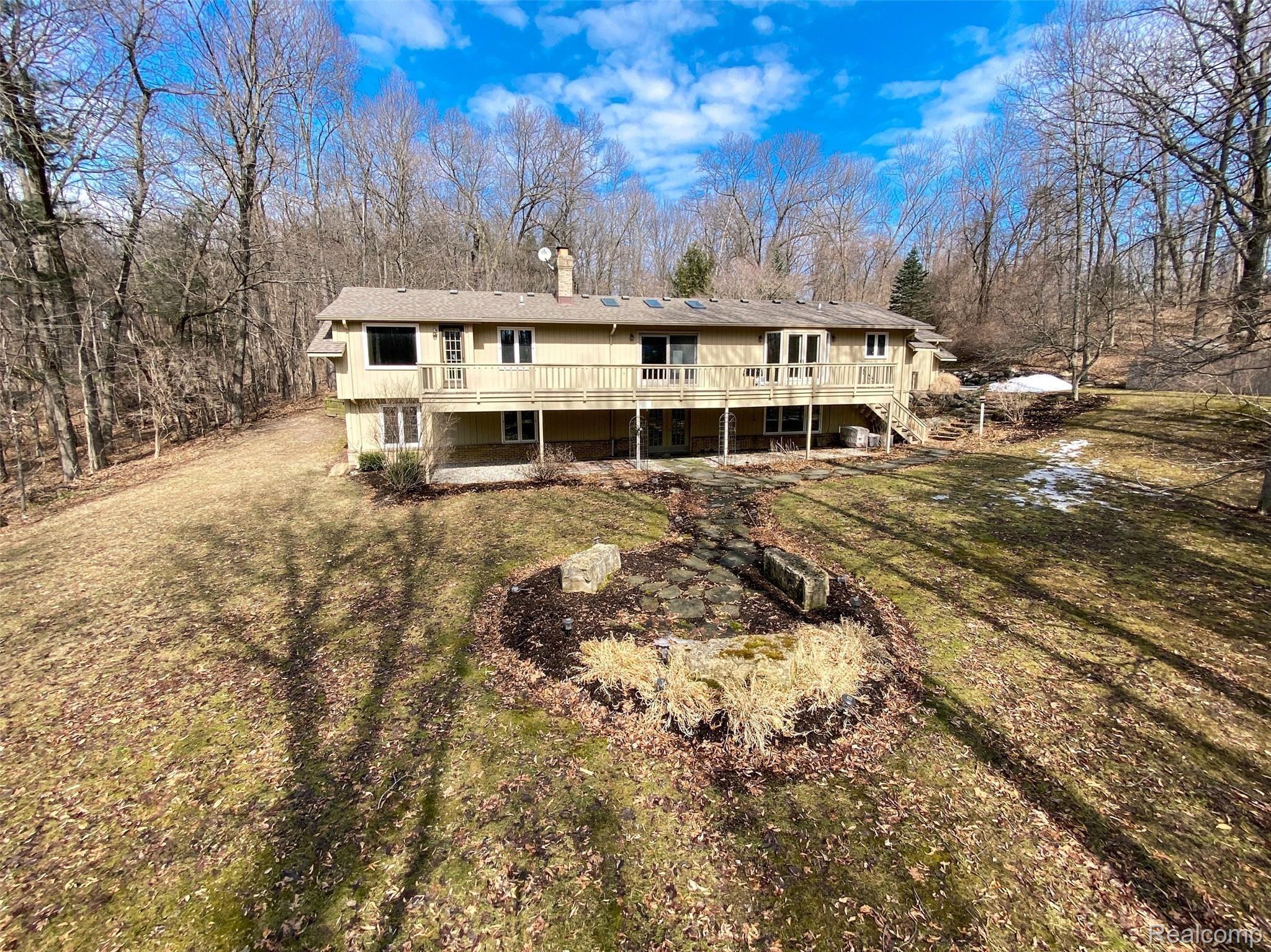 3755 Drahner Road Oxford, MI 48370 - Photo 26 of 35 Back - A.jpg