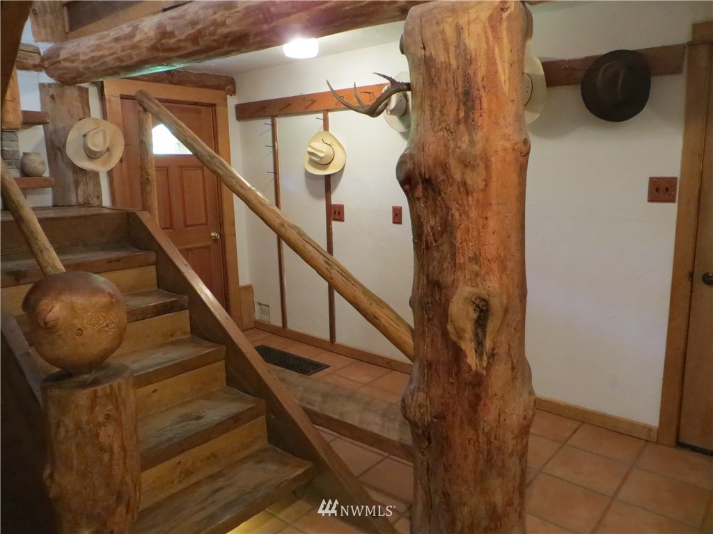 532 Lost River Road Mazama, WA 98833 - Photo 9 of 25 Gallery Image 9