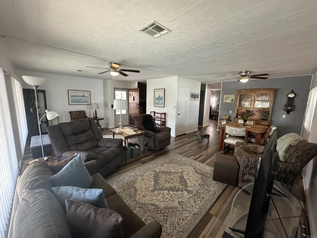 8301 Mission Gorge Road, Unit 325 Santee, CA 92071 - Photo 4 of 61 Gallery Image 4