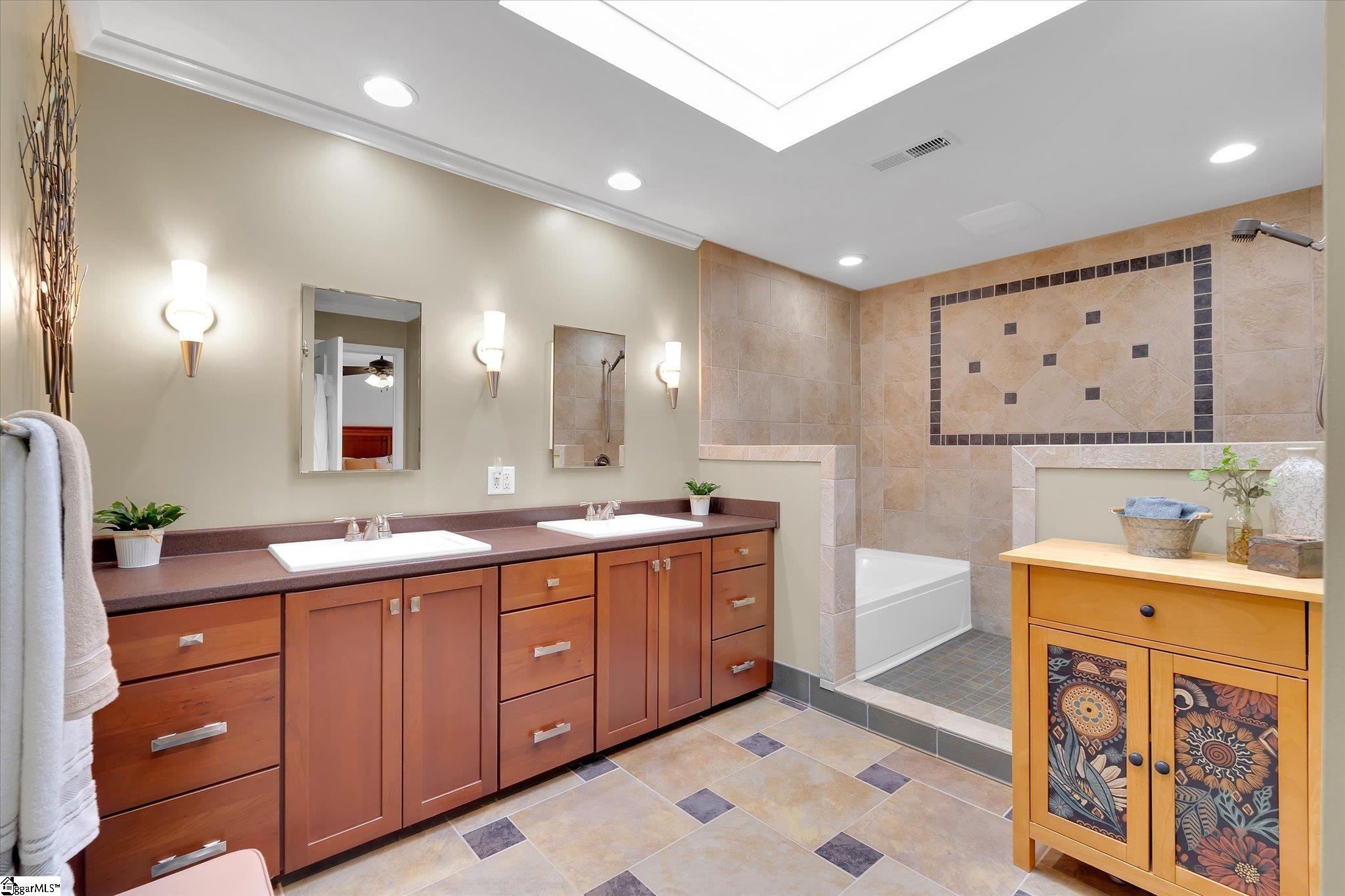 205 Spring Lake Loop Simpsonville, SC 29681 - Photo 25 of 47