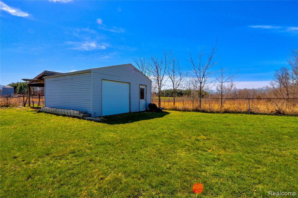 4171 West Thompson Road Linden, MI 48451 - Photo 38 of 46