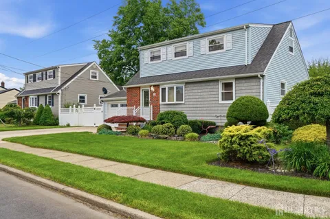 $800,000 | 24 Deerwood Avenue, Edison, NJ 08817
