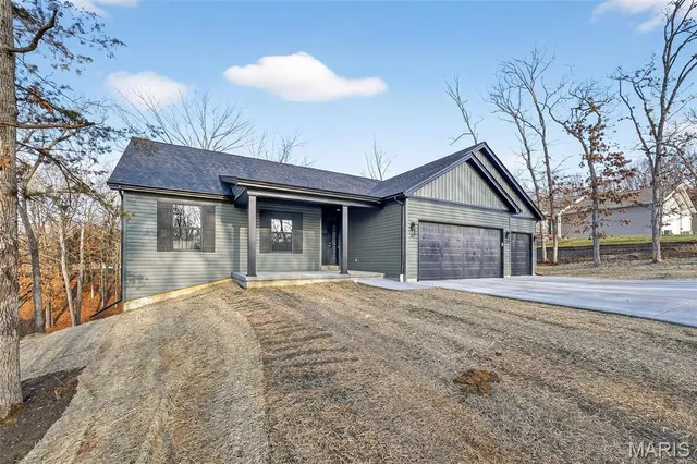 $425,000 | 10474 Ponderosa Drive, Foristell, MO 63348