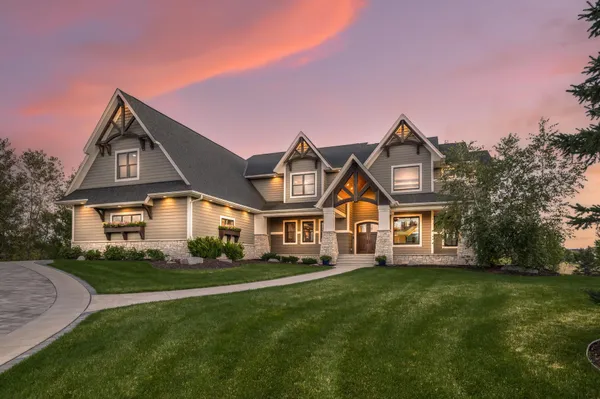 $3,500,000 | 9745 Whistling Valley Road, Lake Elmo, MN 55042